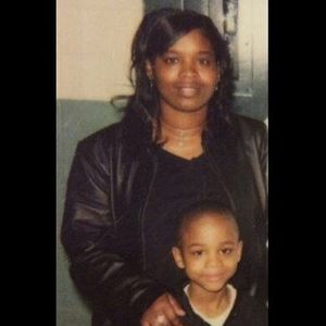 Meet your Posher, Derrick